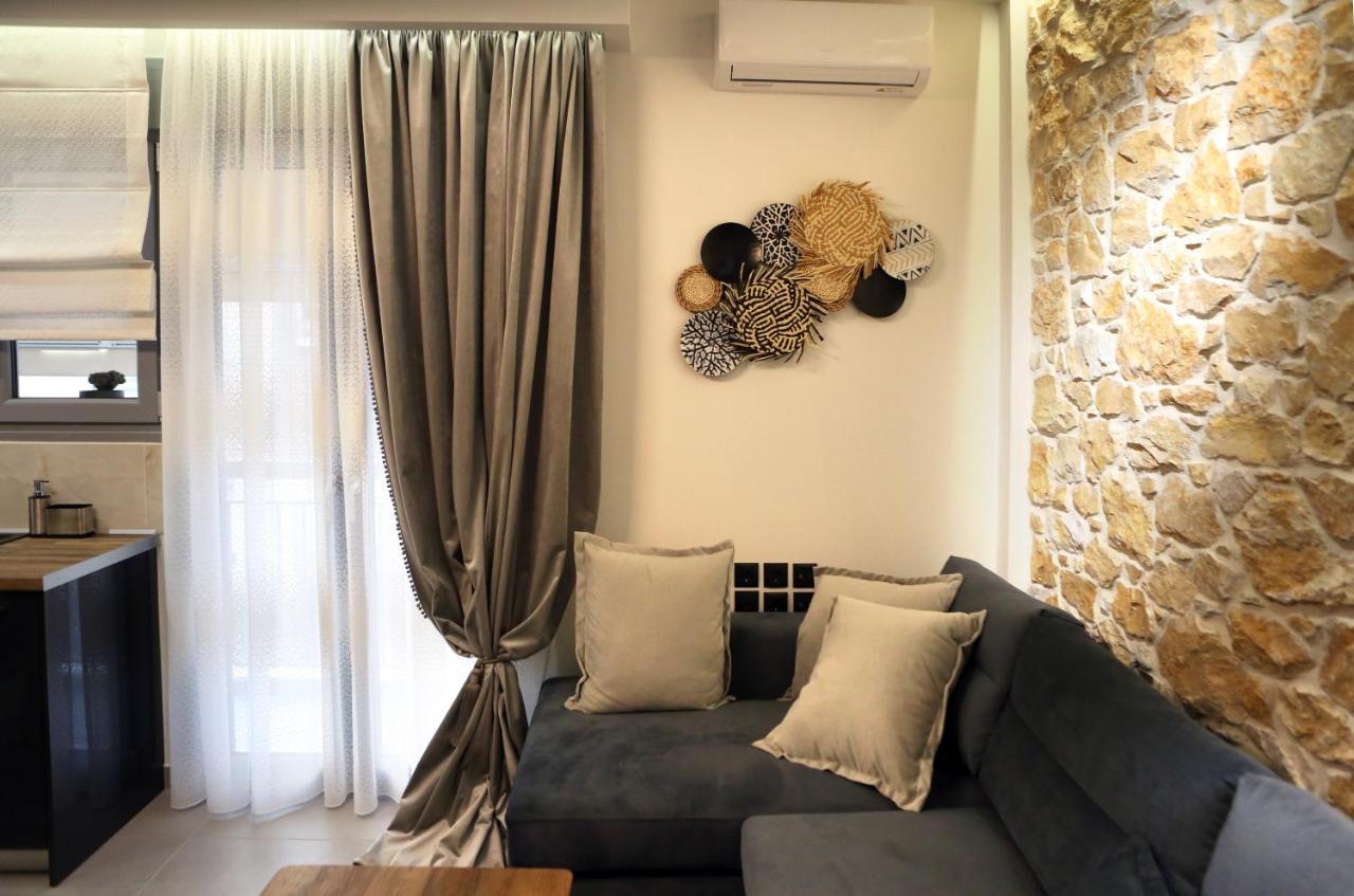 La Larissa Luxury Apartments Koronis מראה חיצוני תמונה